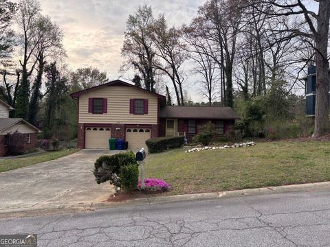 Single Family Residence in Stone mountain GA 618 ROCKBOROUGH Drive.jpg