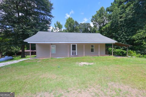 Single Family Residence in Franklin GA 4383 Ga Highway 34.jpg