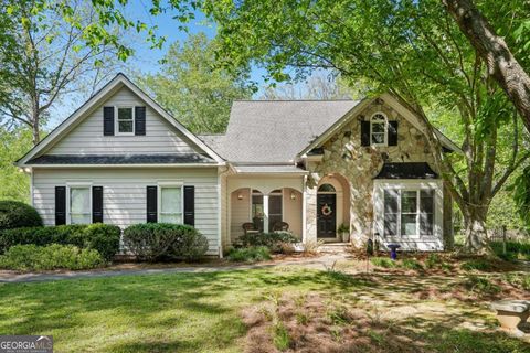 Single Family Residence in Suwanee GA 2095 Southers Circle.jpg