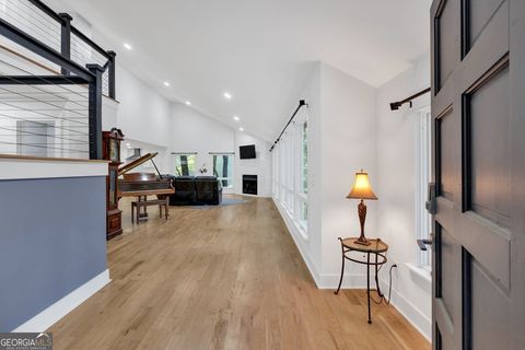 Single Family Residence in Roswell GA 510 Watergate Court 7.jpg