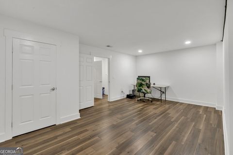Single Family Residence in Roswell GA 510 Watergate Court 24.jpg