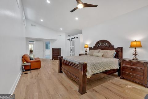 Single Family Residence in Roswell GA 510 Watergate Court 9.jpg