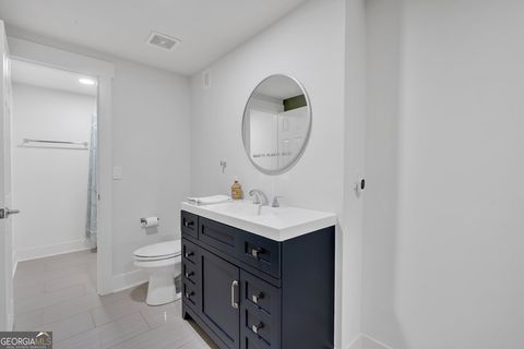Single Family Residence in Roswell GA 510 Watergate Court 22.jpg
