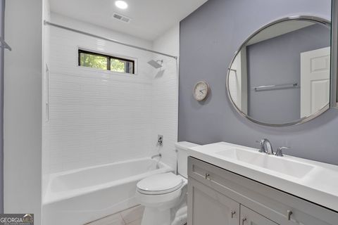 Single Family Residence in Roswell GA 510 Watergate Court 18.jpg