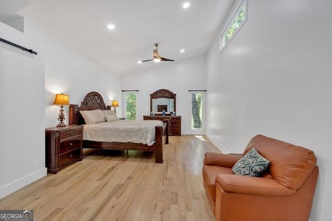 Single Family Residence in Roswell GA 510 Watergate Court 10.jpg