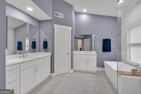 Single Family Residence in Roswell GA 510 Watergate Court 13.jpg