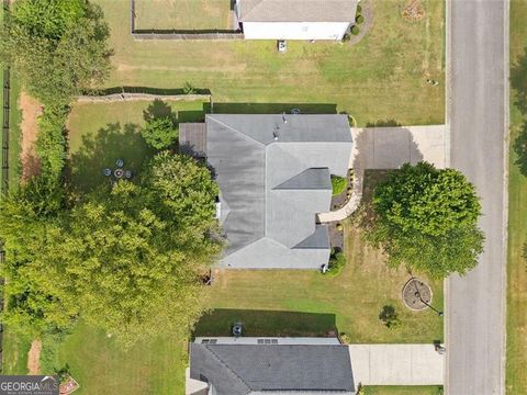 Single Family Residence in Cartersville GA 25 POLO Flds.jpg