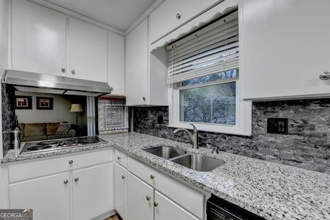 Single Family Residence in Canton GA 2111 Jade Drive 23.jpg