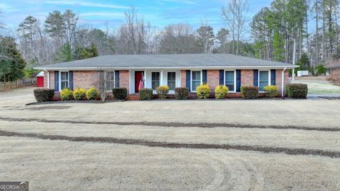 Single Family Residence in Canton GA 2111 Jade Drive 2.jpg
