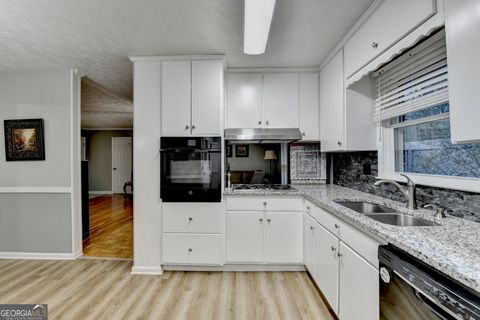 Single Family Residence in Canton GA 2111 Jade Drive 22.jpg