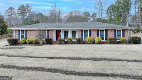 Single Family Residence in Canton GA 2111 Jade Drive 3.jpg