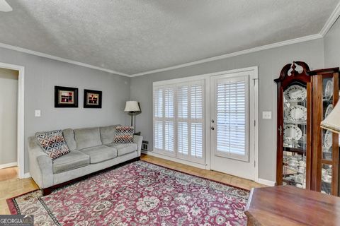 Single Family Residence in Canton GA 2111 Jade Drive 13.jpg