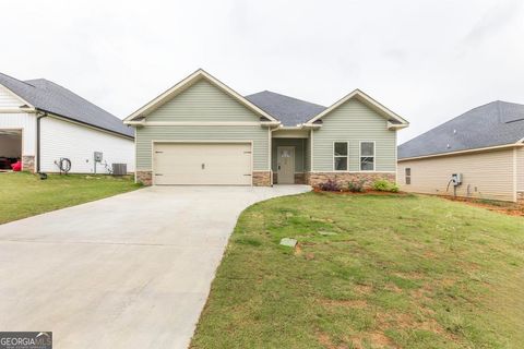 Single Family Residence in Bonaire GA 114 Garrett Lane.jpg
