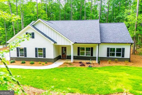 Single Family Residence in Villa Rica GA 5525 Belle Meade Drive.jpg