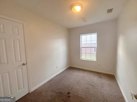 Townhouse in Monroe GA 627 Mill Stone Bluff #B 9.jpg