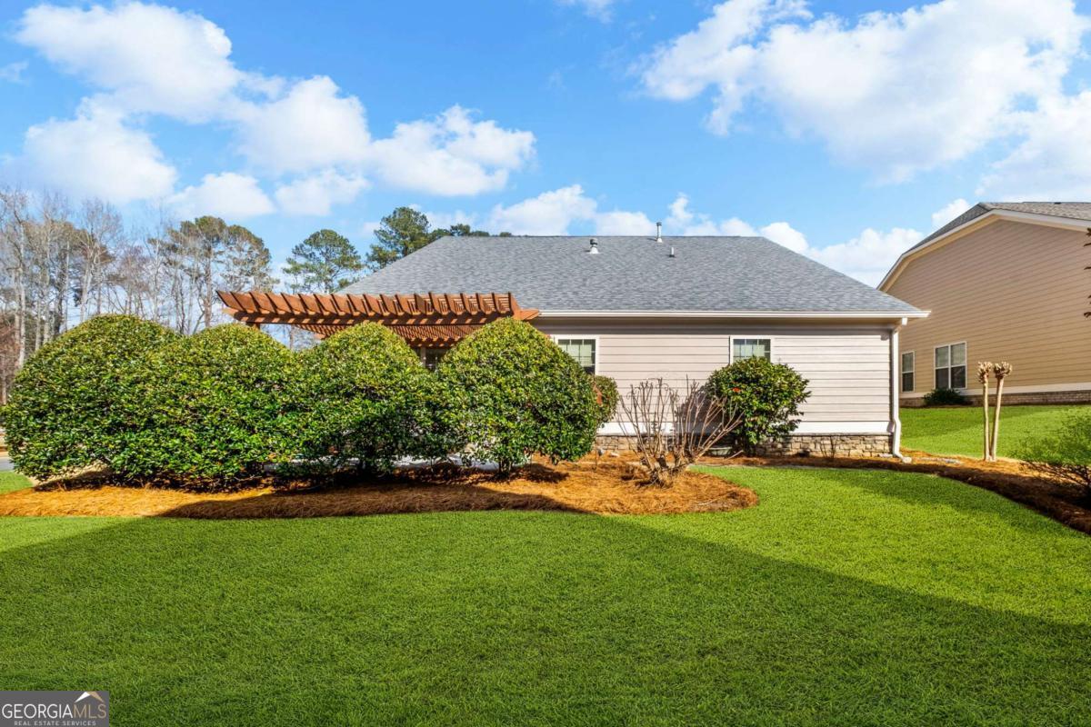Single Family Residence in Woodstock GA 164 Owens Farm Lane 38.jpg