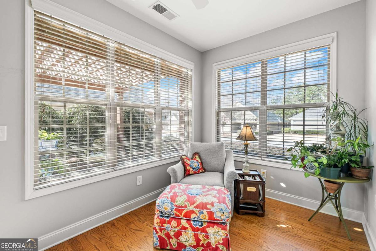 Single Family Residence in Woodstock GA 164 Owens Farm Lane 12.jpg