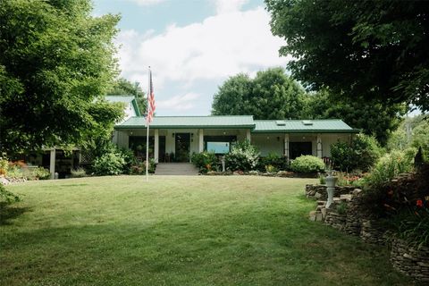 Single Family Residence in Spring Creek PA 40 CEMETERY Road.jpg