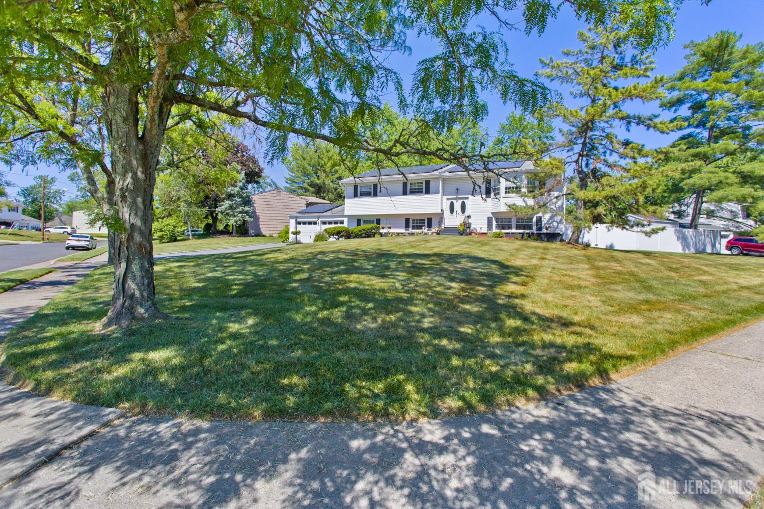 7 Vauxhall Rd, East Brunswick, NJ 08816 photo