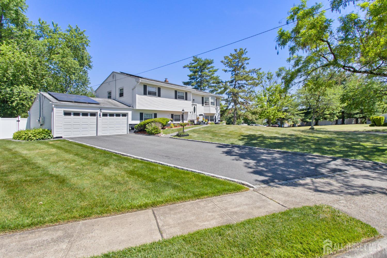 7 Vauxhall Rd, East Brunswick, NJ 08816 photo