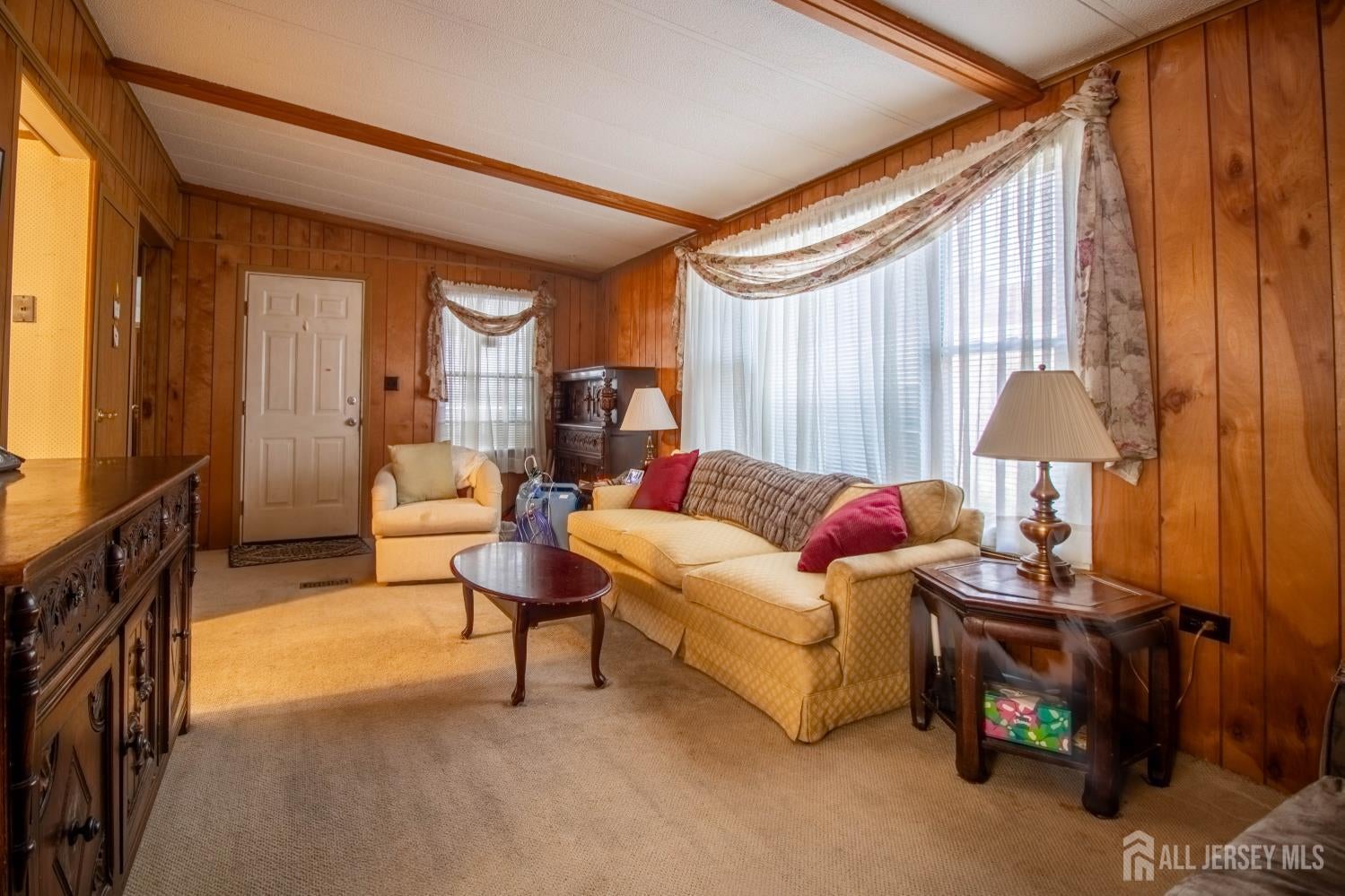 26 Burns Rd, North Brunswick, NJ 08902 photo