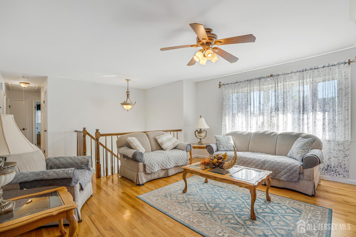 22 Dogwood Dr, Middlesex, NJ 08846 photo