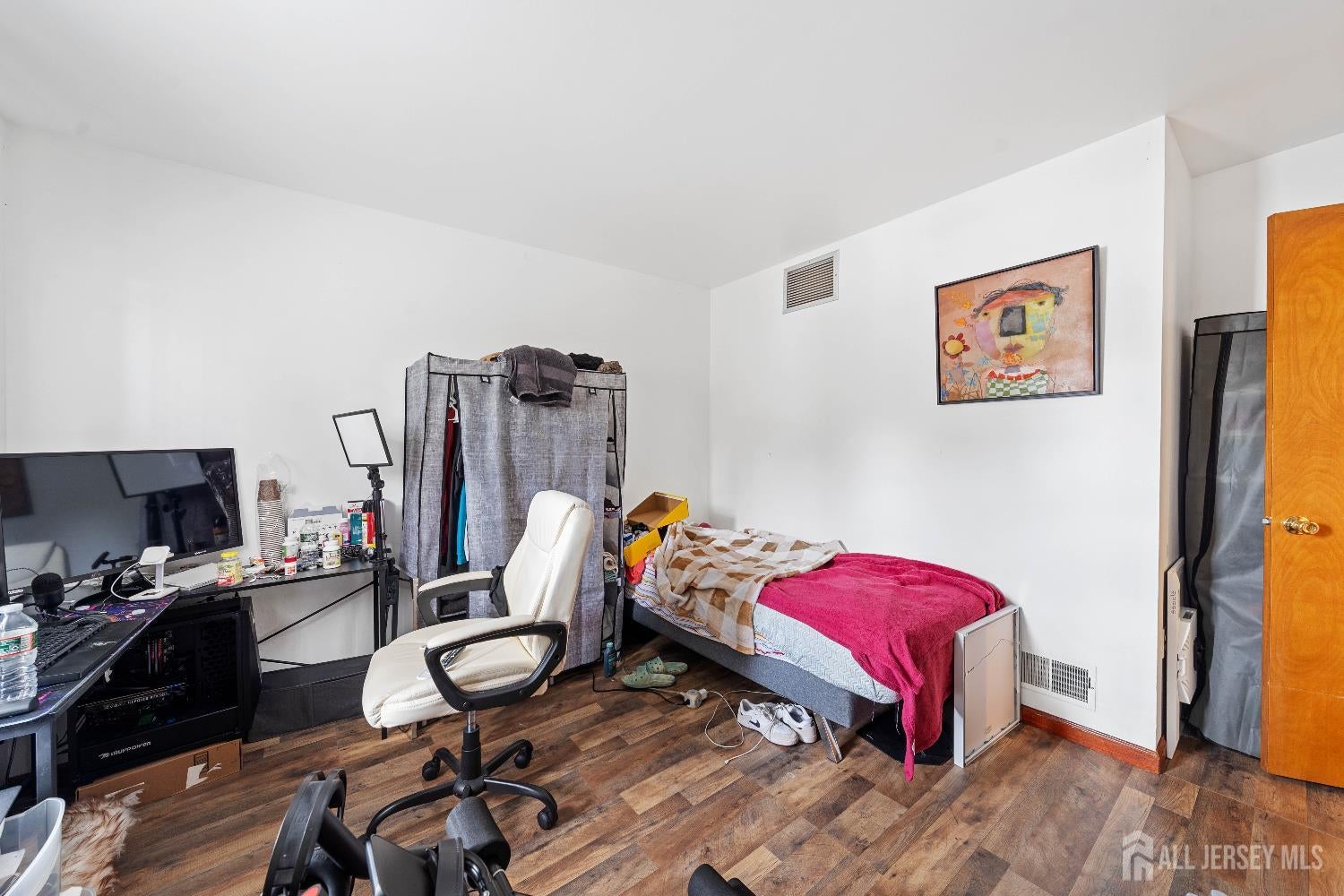 1 Hall St, Piscataway, NJ 08854 photo