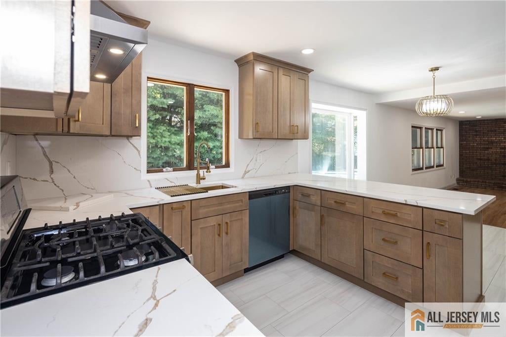 32 Ellmyer Rd, Edison, NJ 08820 photo