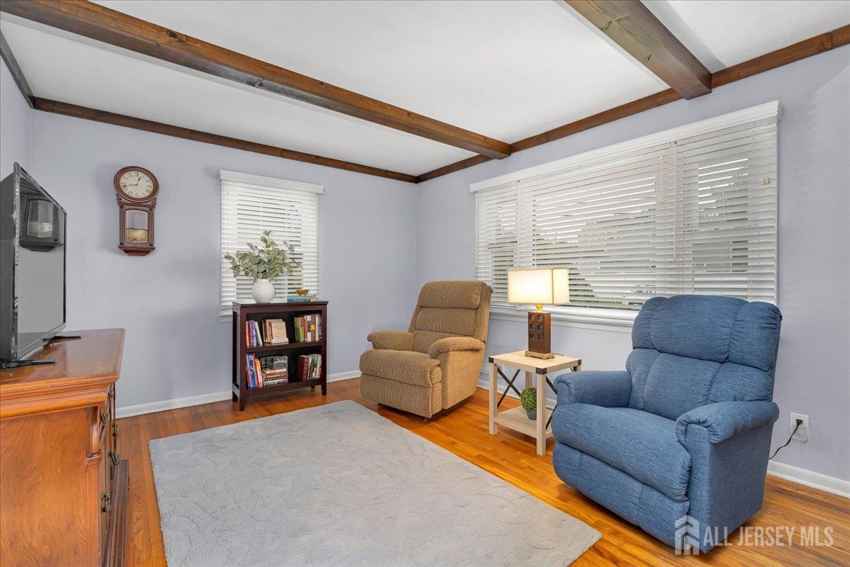16 Hawthorne Ave, Colonia, NJ 07067 photo