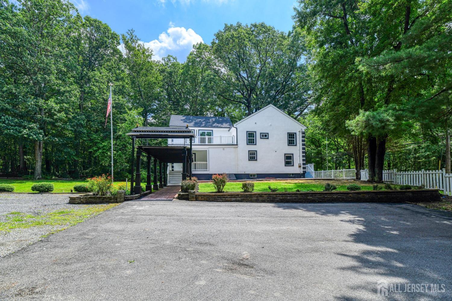 241 Deans Rhode Hall Rd, Monroe, NJ 08831