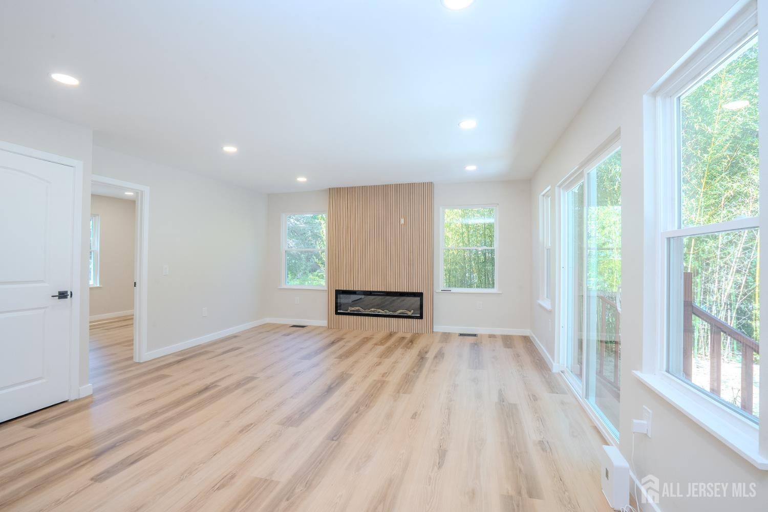 290 Fresh Ponds Rd, North Brunswick, NJ 08852 photo
