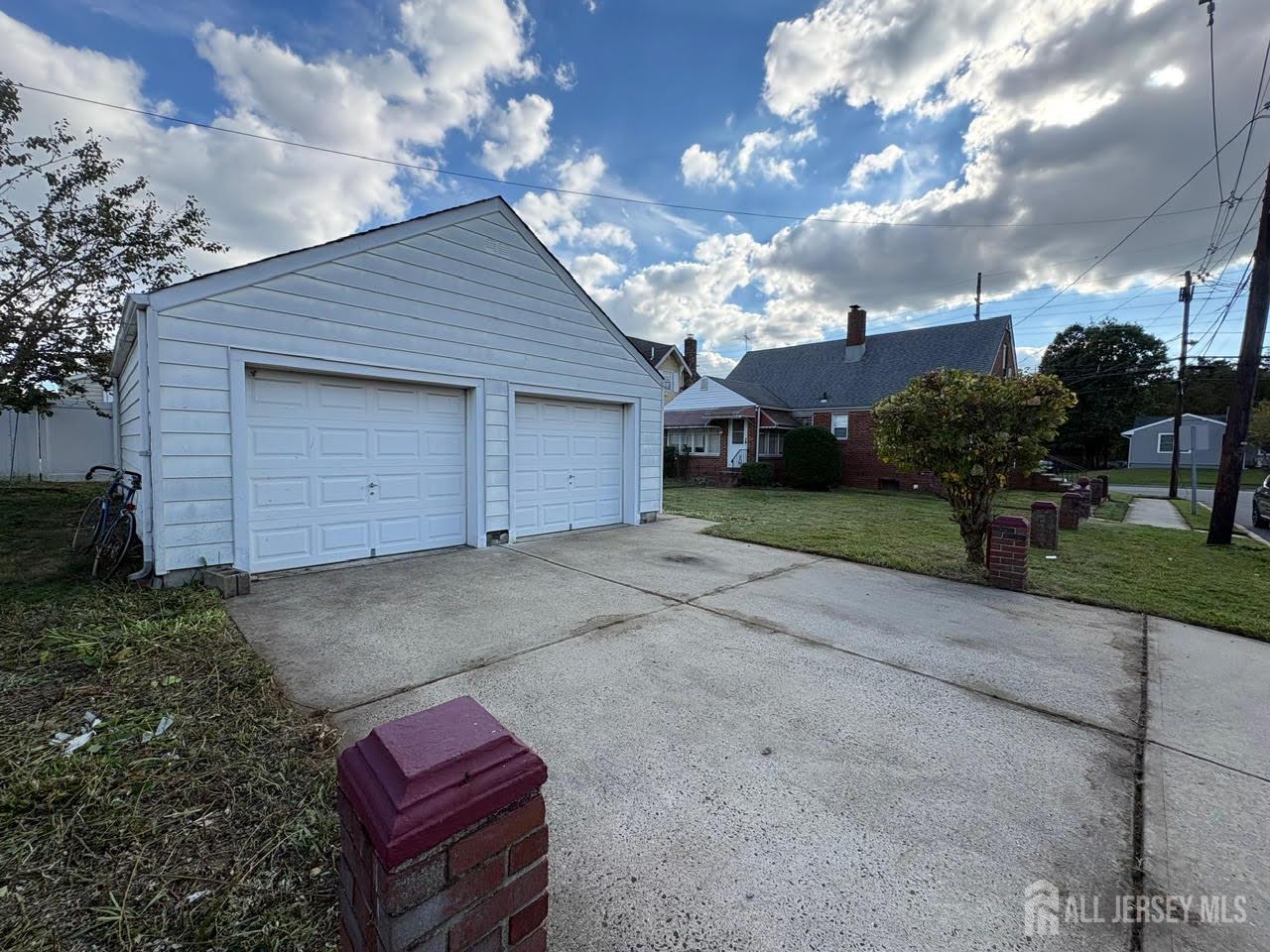 505 S Pine Ave, Sayreville, NJ 08879 photo