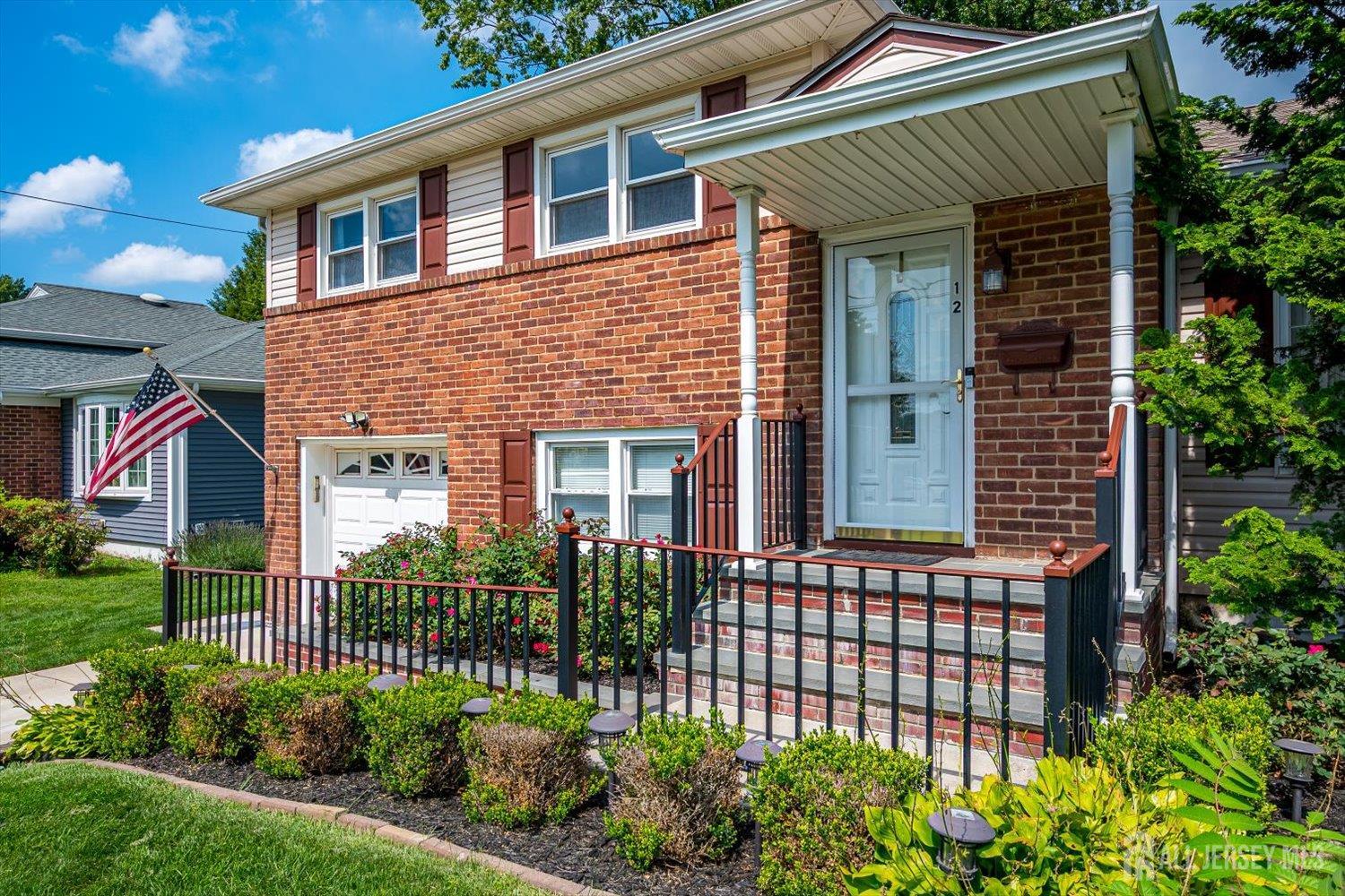 12 Dixon Dr, Woodbridge Proper, NJ 07095 photo