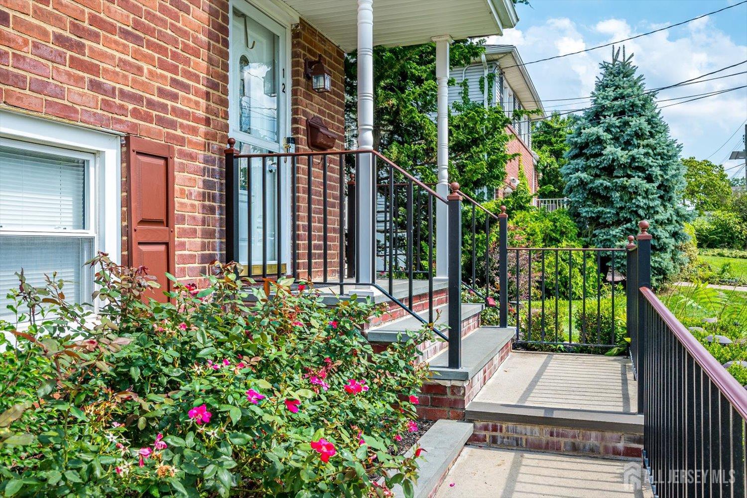 12 Dixon Dr, Woodbridge Proper, NJ 07095 photo