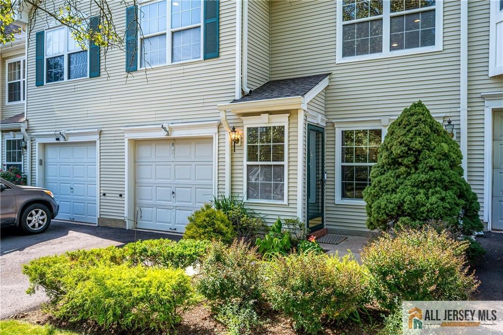 403 Somerset Ct, North Brunswick, NJ 08540