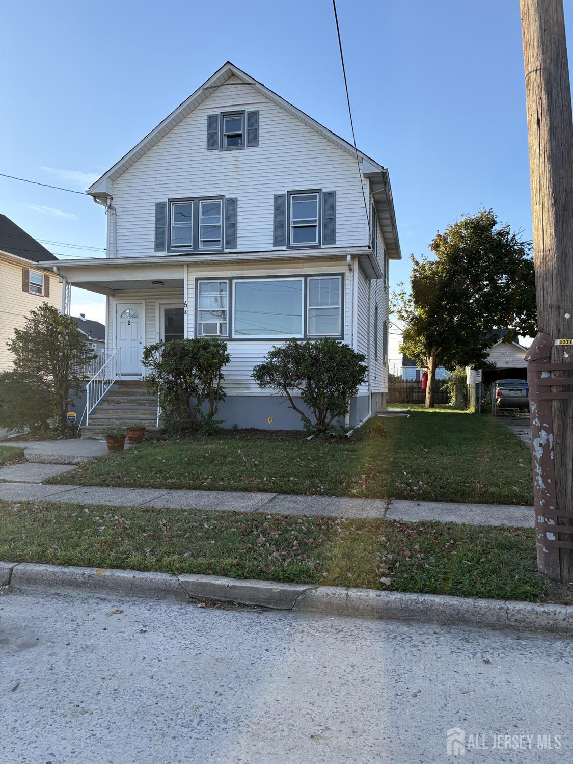 6 Woodland Ave, North Brunswick, NJ 08902