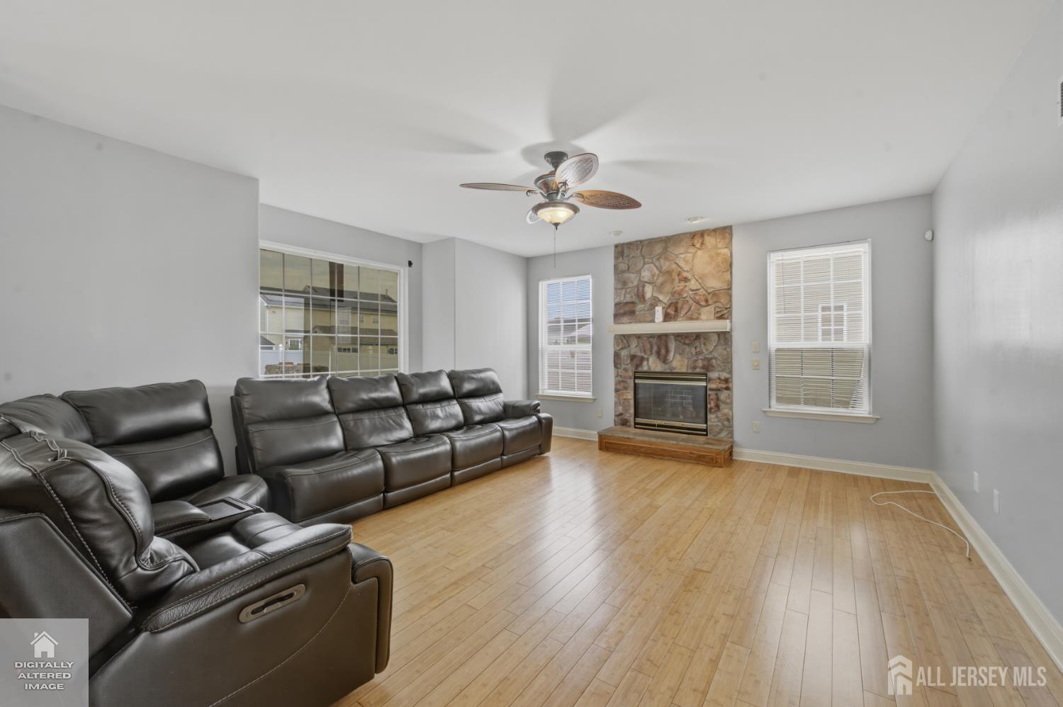 1316 Sassafras Ln, Monroe, NJ 08094 photo