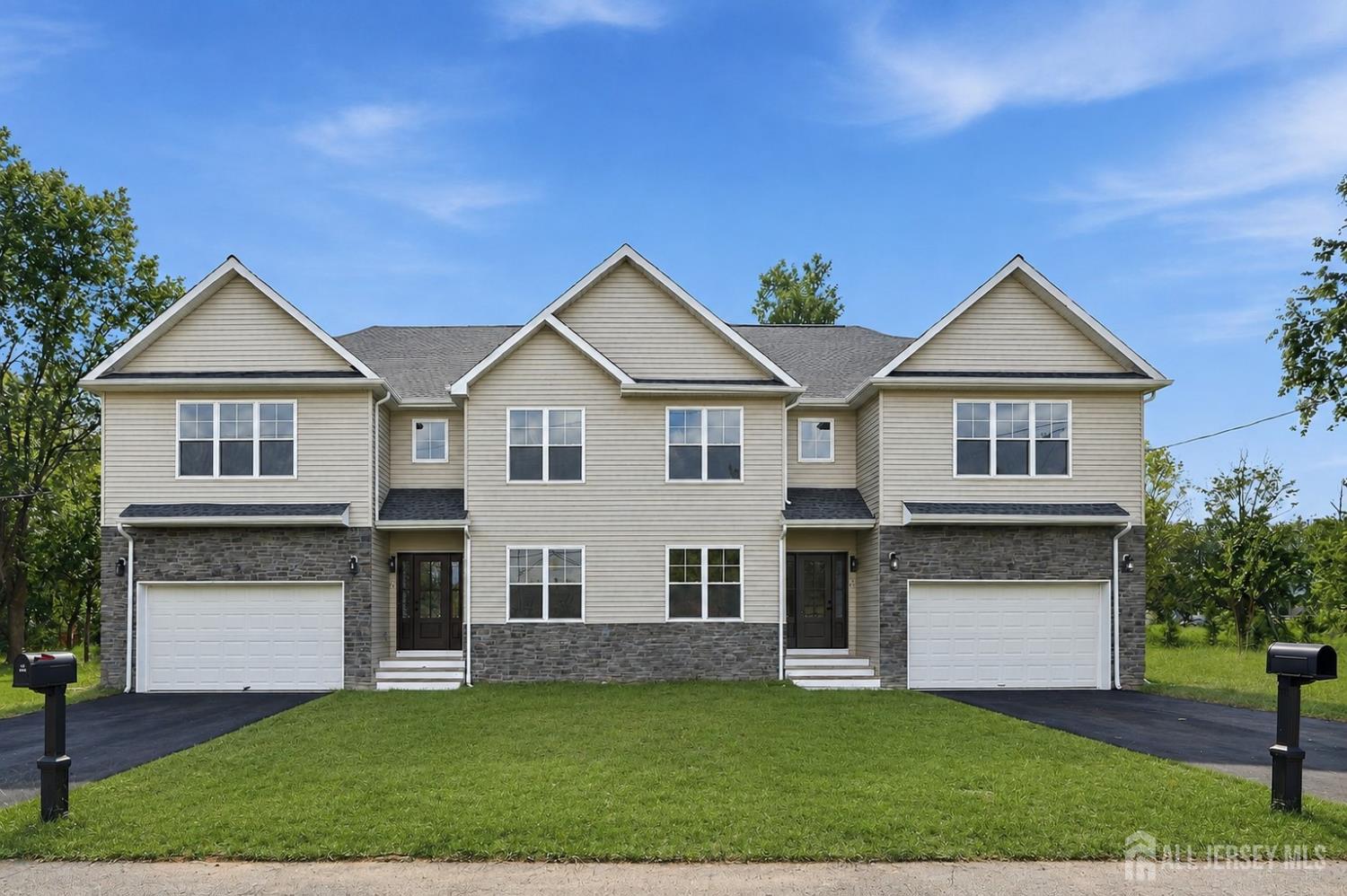 10 Delar Pkwy, Franklin Twsp, NJ 08823 photo