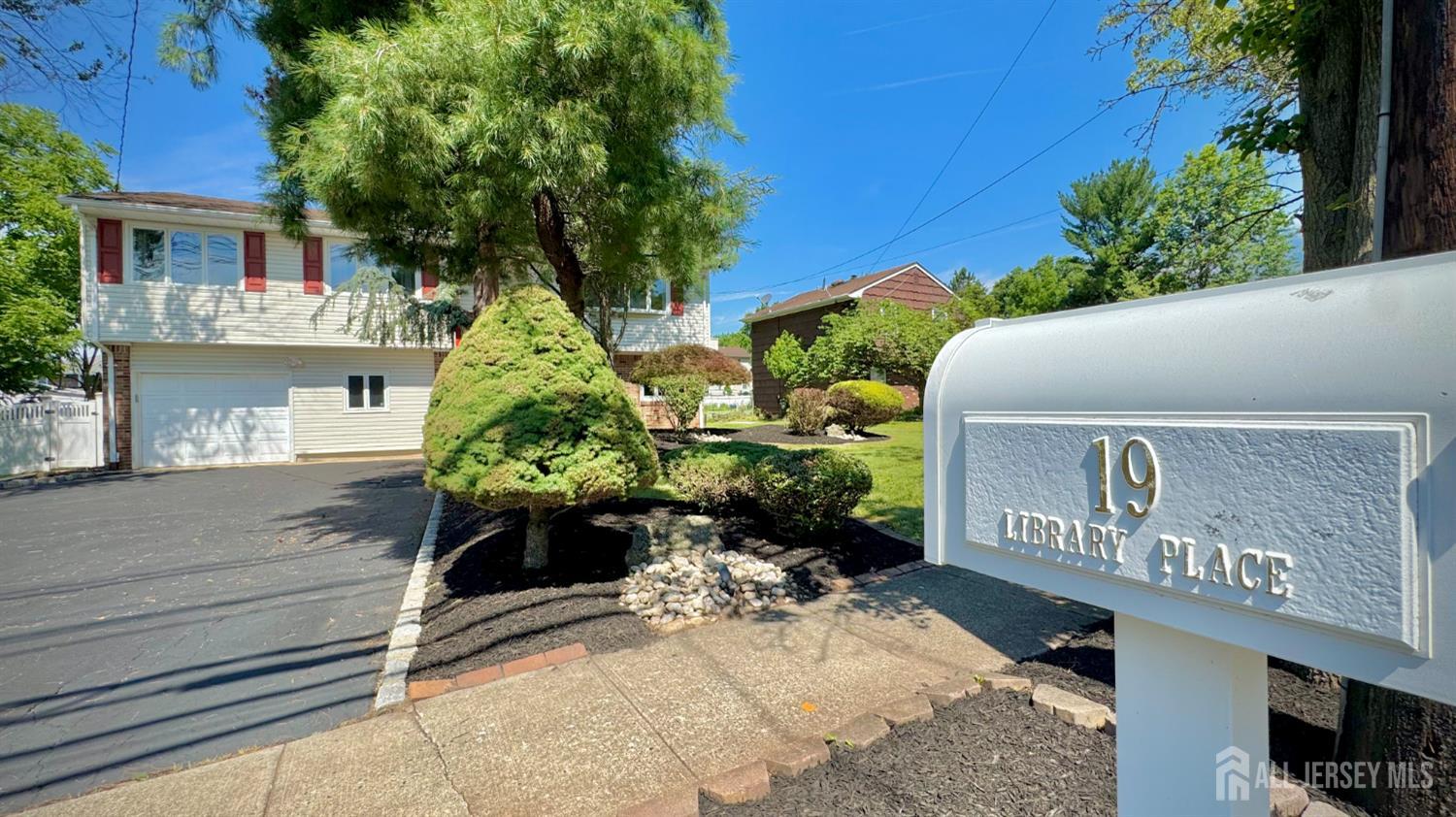 19 Library Pl, Edison, NJ 08820 photo
