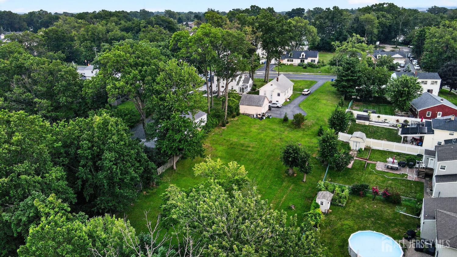 886 Main St, Fords, NJ 08863 photo