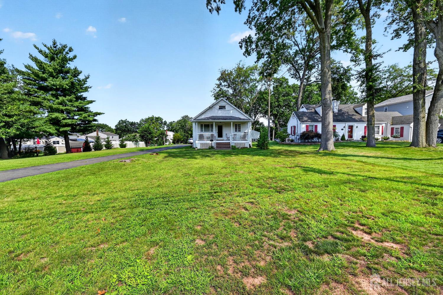 886 Main St, Fords, NJ 08863 photo
