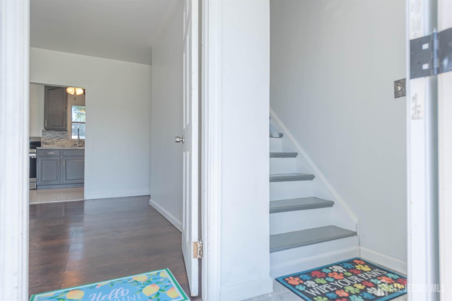 82 Markowitz St, Carteret, NJ 07008 photo