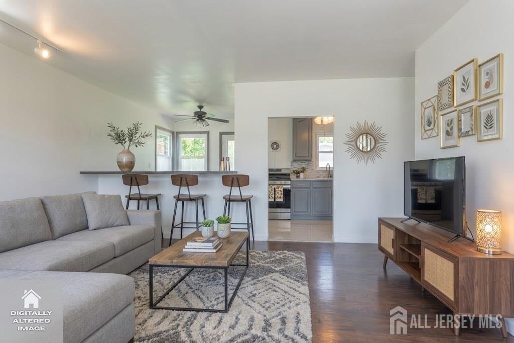 82 Markowitz St, Carteret, NJ 07008 photo
