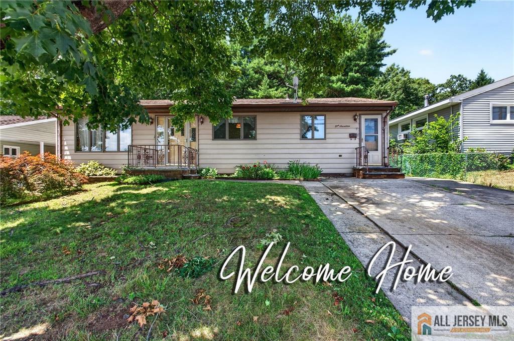 117 Kendall Dr, Parlin, NJ 08859 photo
