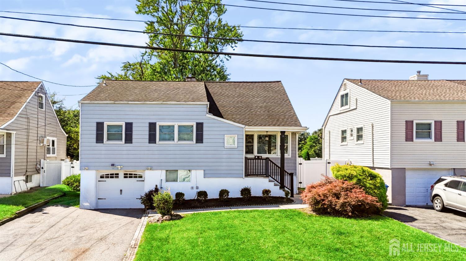 42 Jonquil Cir, Fords, NJ 08863