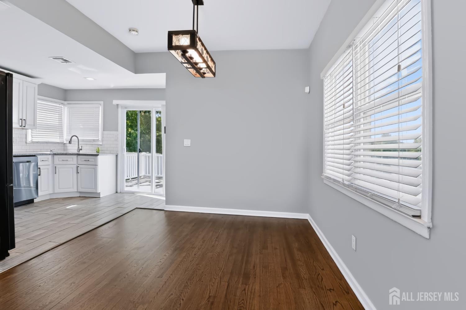 42 Jonquil Cir, Fords, NJ 08863 photo