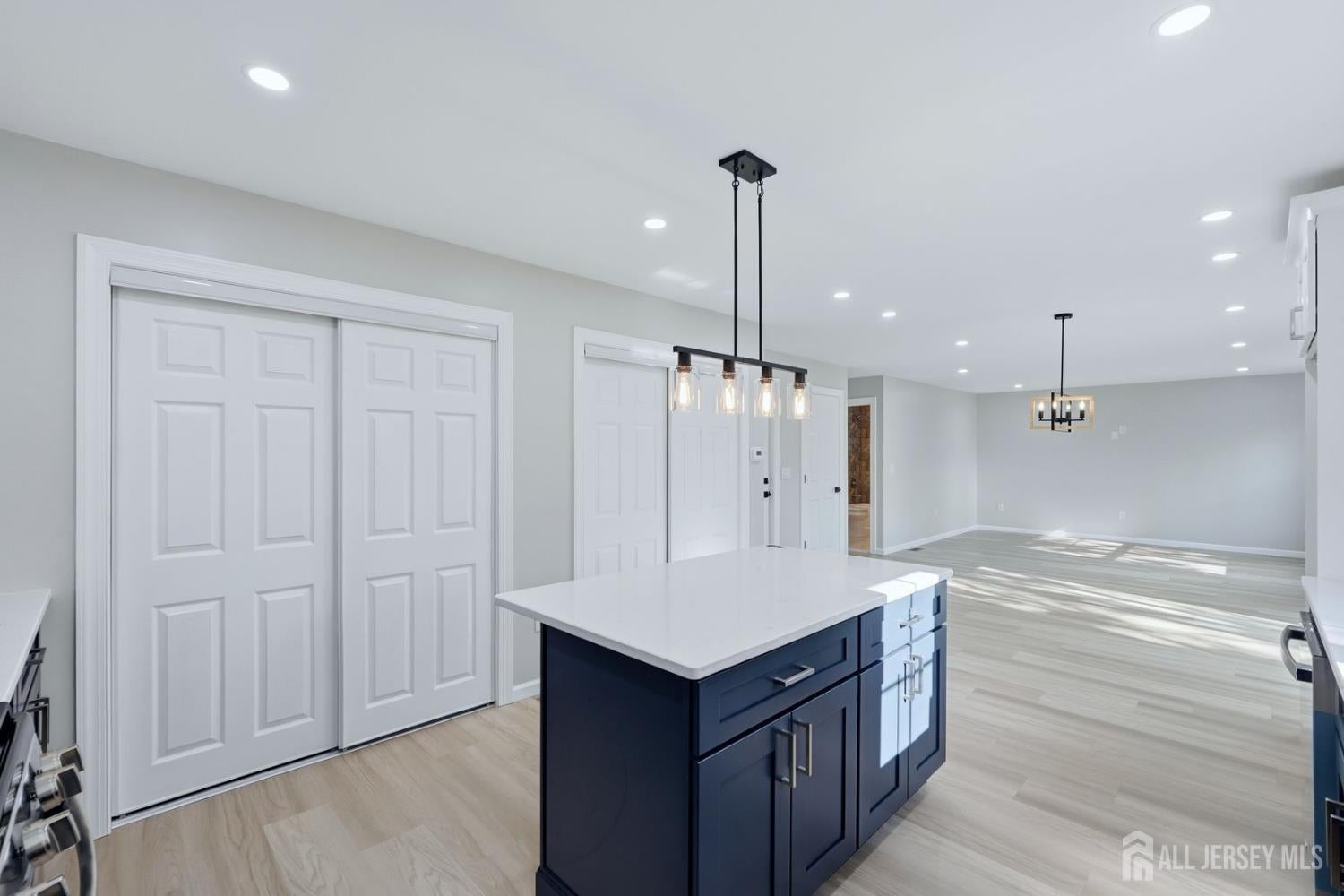 10 B Delar Pkwy #B, Franklin Twsp, NJ 08823 photo