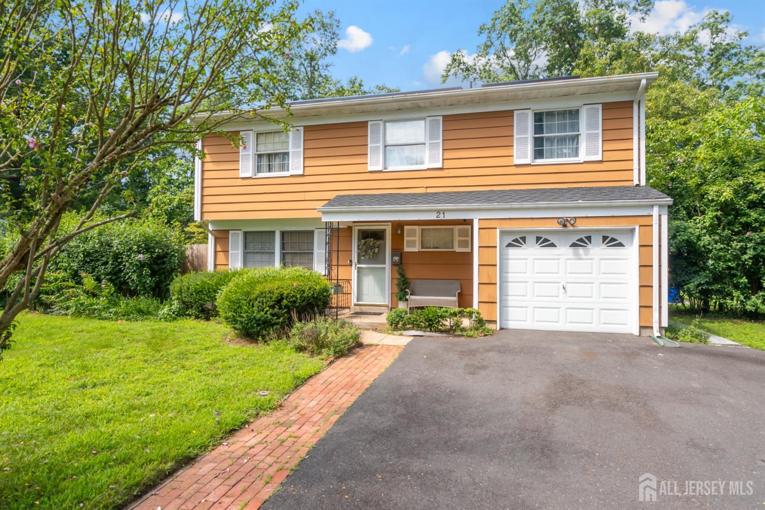 21 Rieder Rd, Spotswood, NJ 08884
