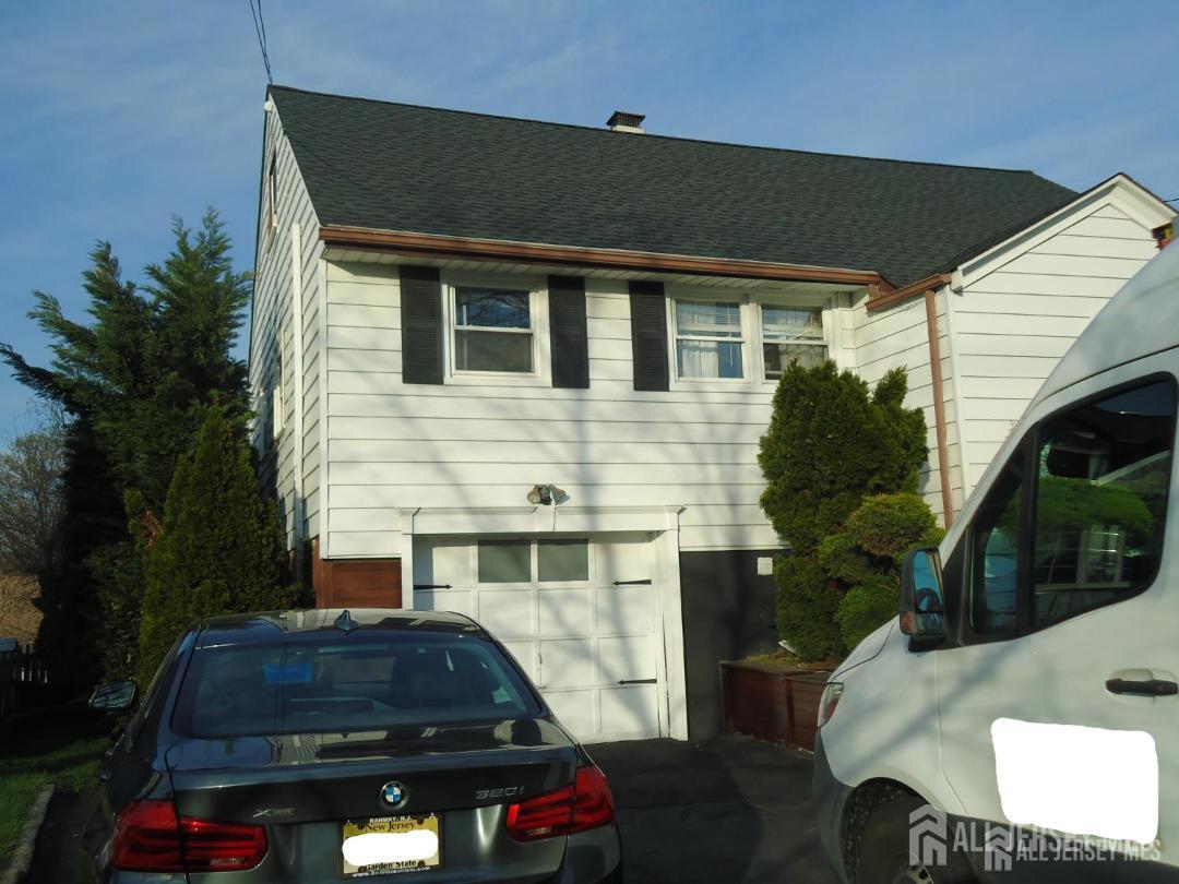 106 Maryknoll Rd, Menlo Park Terrace, NJ 08840