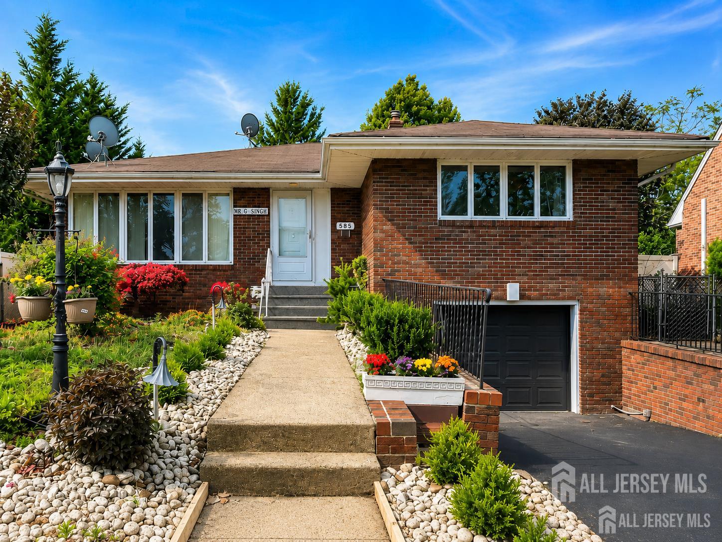 585 Noe Ave, Woodbridge Proper, NJ 07095